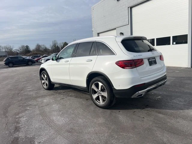 Used 2022 White Mercedes-Benz GLC 300 image 13