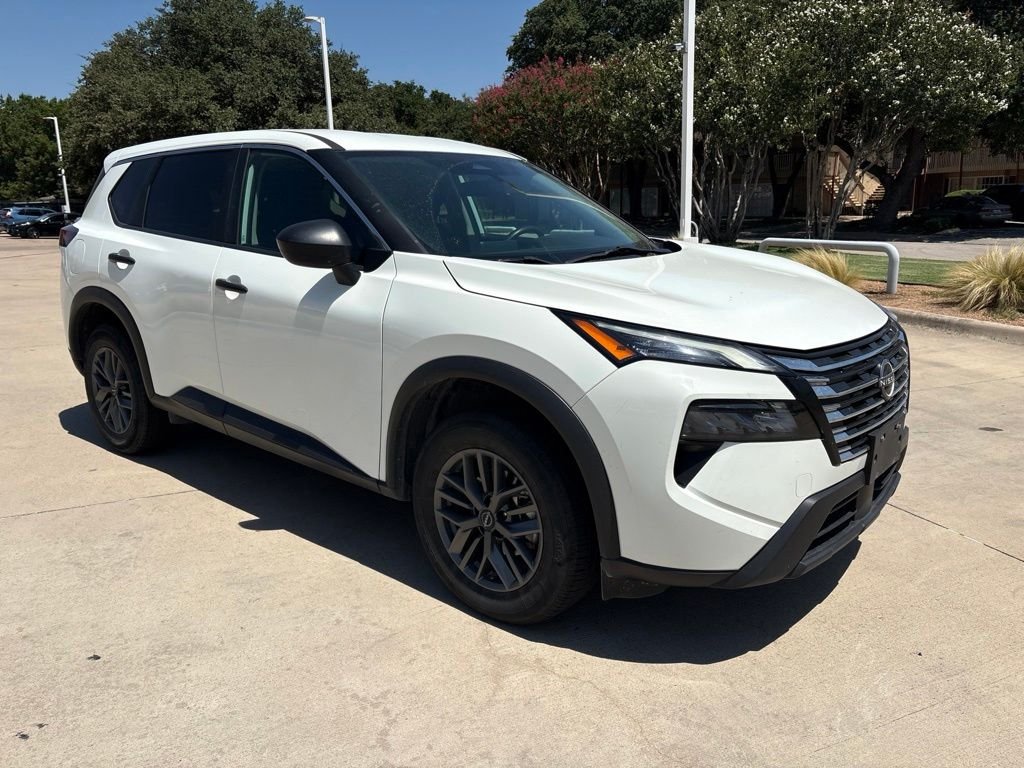 Used 2024 White Nissan S image 9