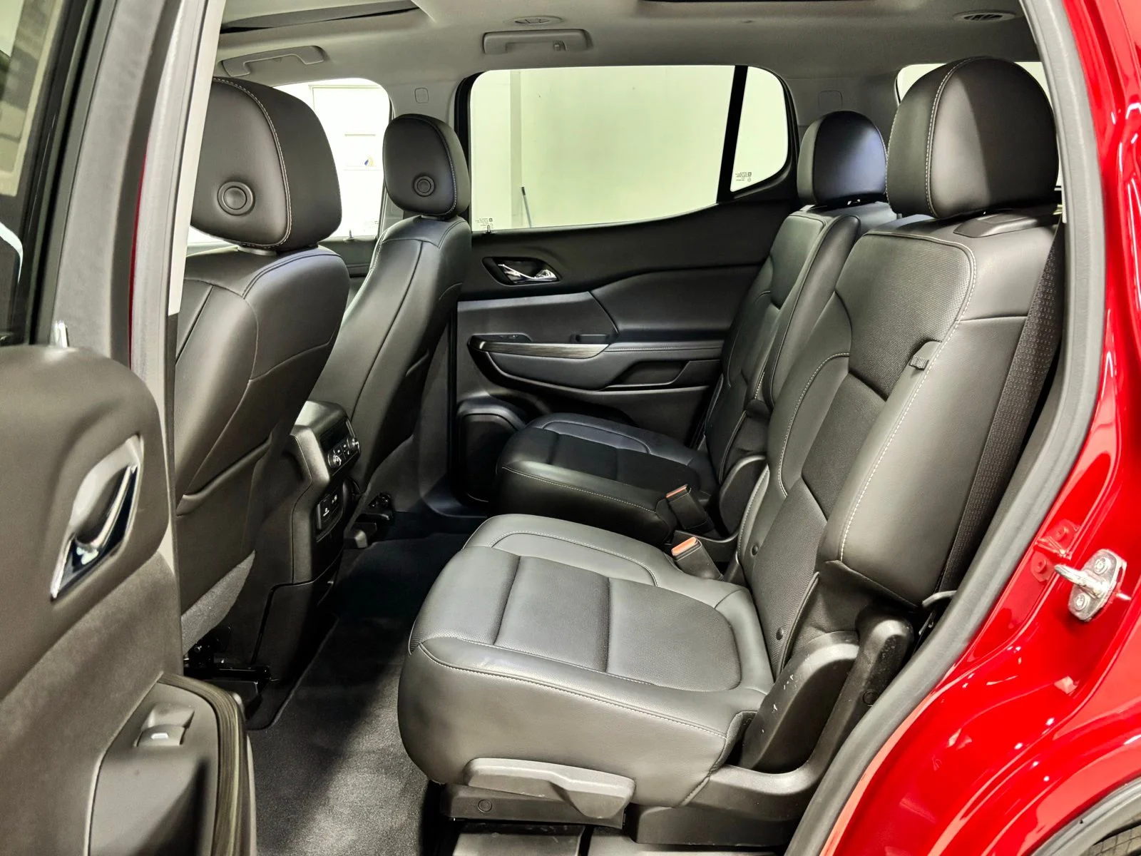 Used 2023 Red GMC SLT image 19