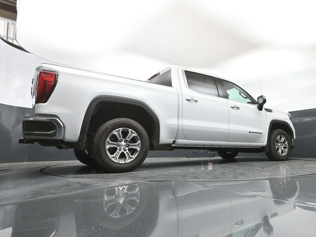 2024 GMC Sierra 1500 SLT - Photo 46
