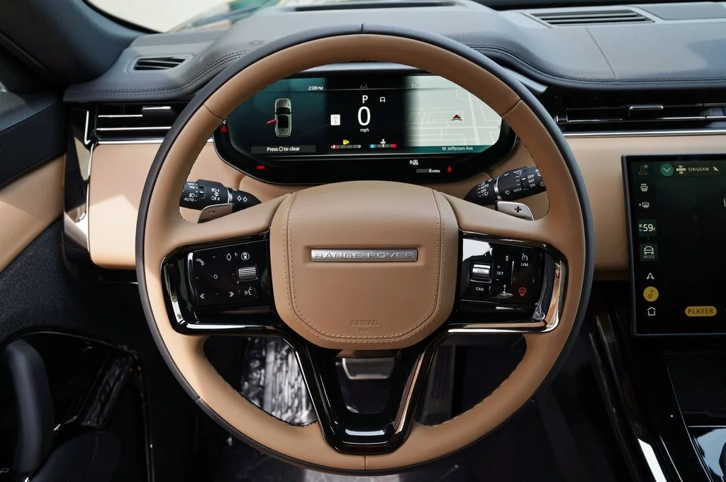 New 2026 Carpathian Grey Land Rover Dynamic SE image 16