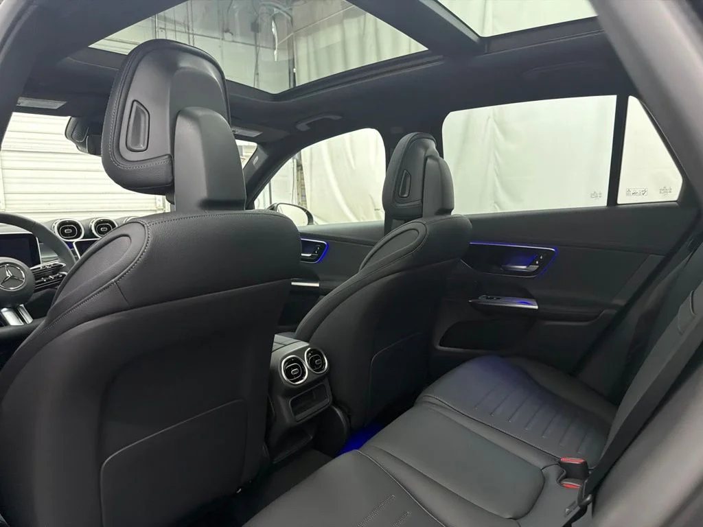 New 2026 Black Mercedes-Benz GLC 300 image 17