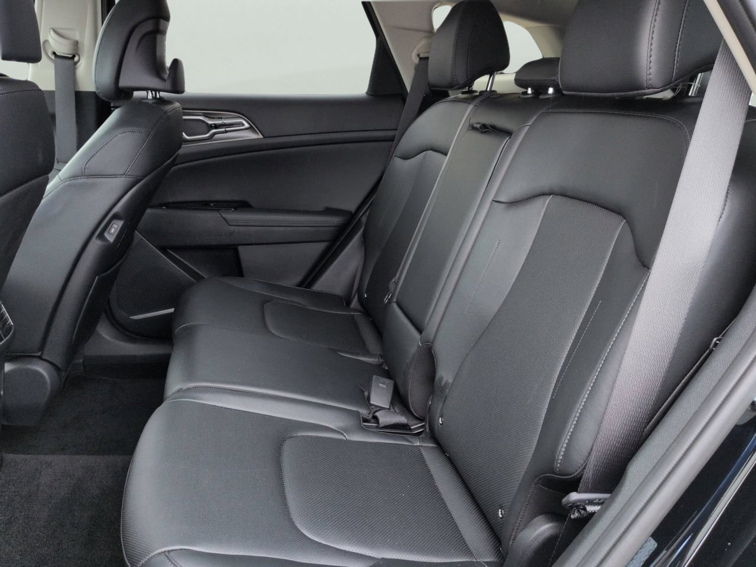Certified Used 2025 Ebony Black Kia EX image 12