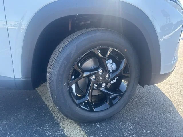 2026 Chevrolet Trax LT - Photo 9