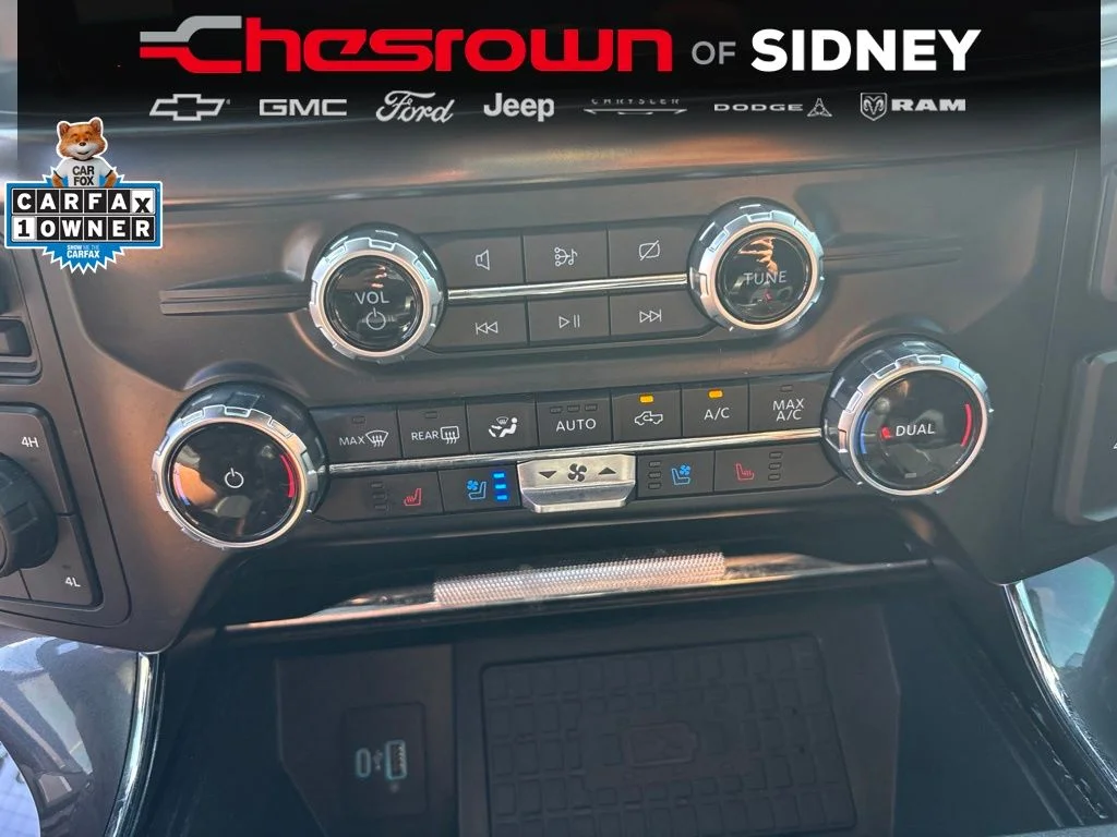 Used 2023 White Ford Lariat image 21