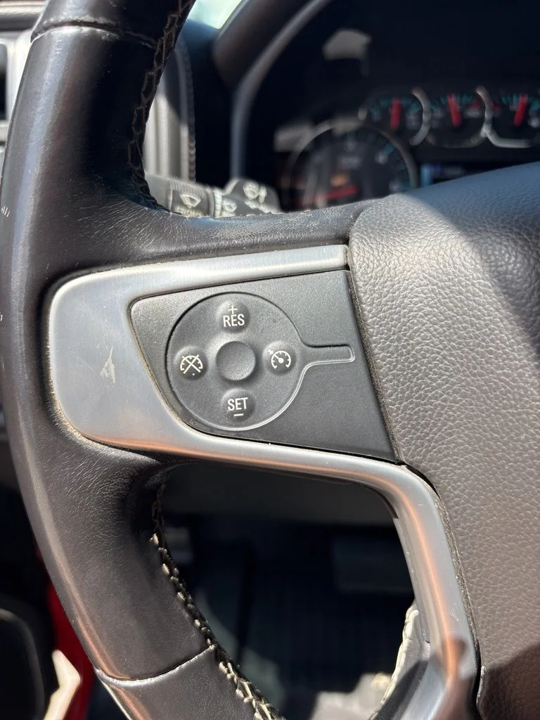 Used 2018 Cardinal Red GMC SLT image 17