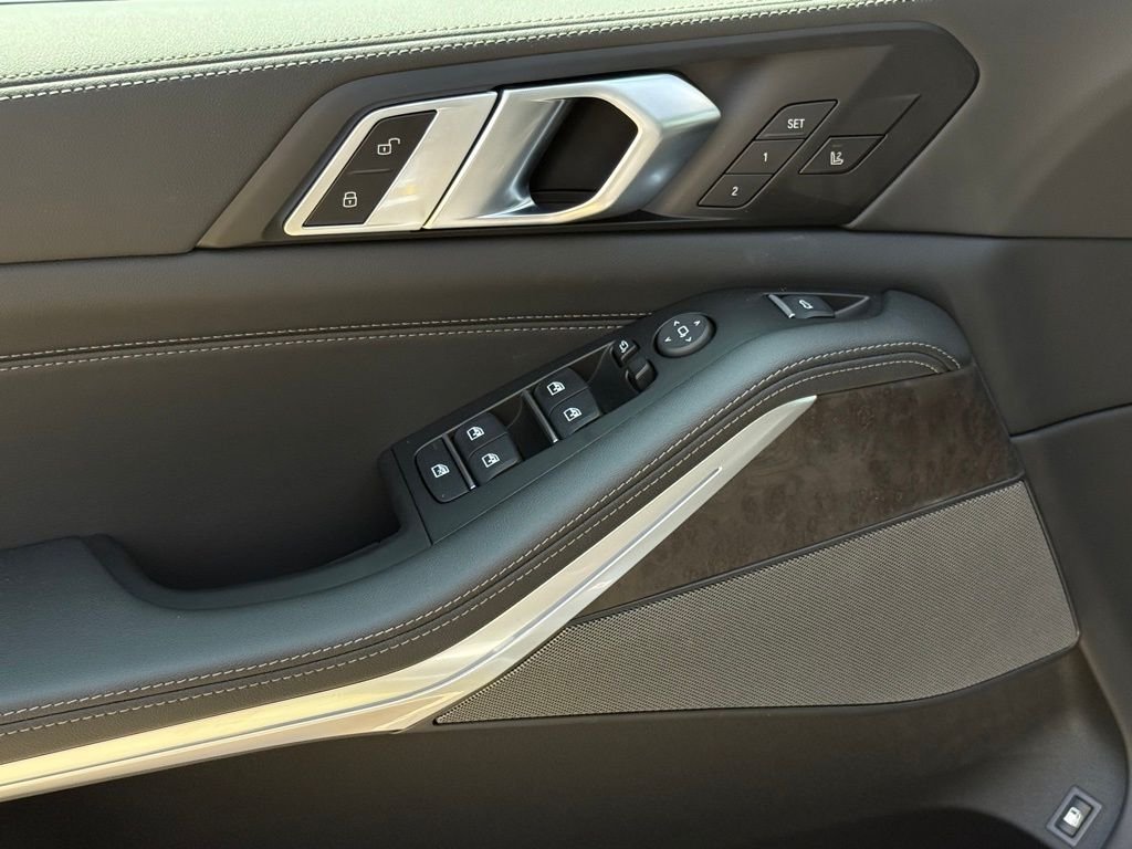 2026 BMW X5 50e - Photo 15