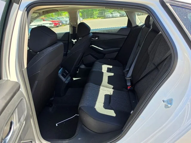 New 2026 Platinum White Pearl Honda SE image 7