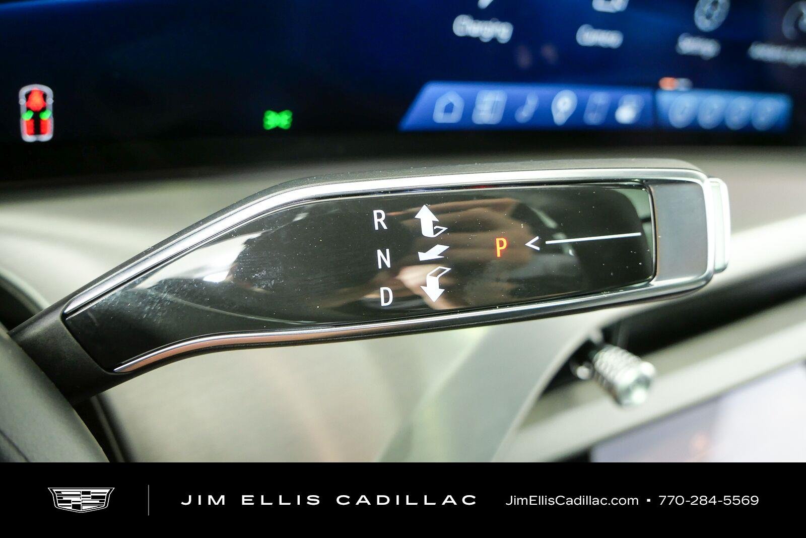 2027 Cadillac VISTIQ Sport - Photo 16