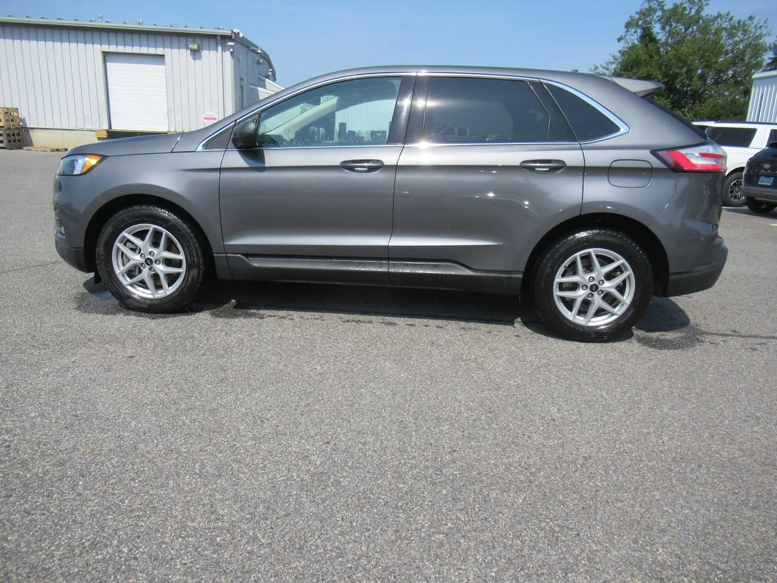 Used 2024 Carbonized Gray Ford SEL image 8