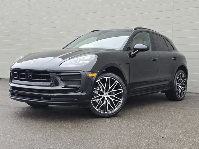 Certified Pre-Owned 2025 Porsche Macan