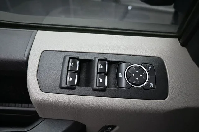 Used 2019 Gray Ford XL image 15