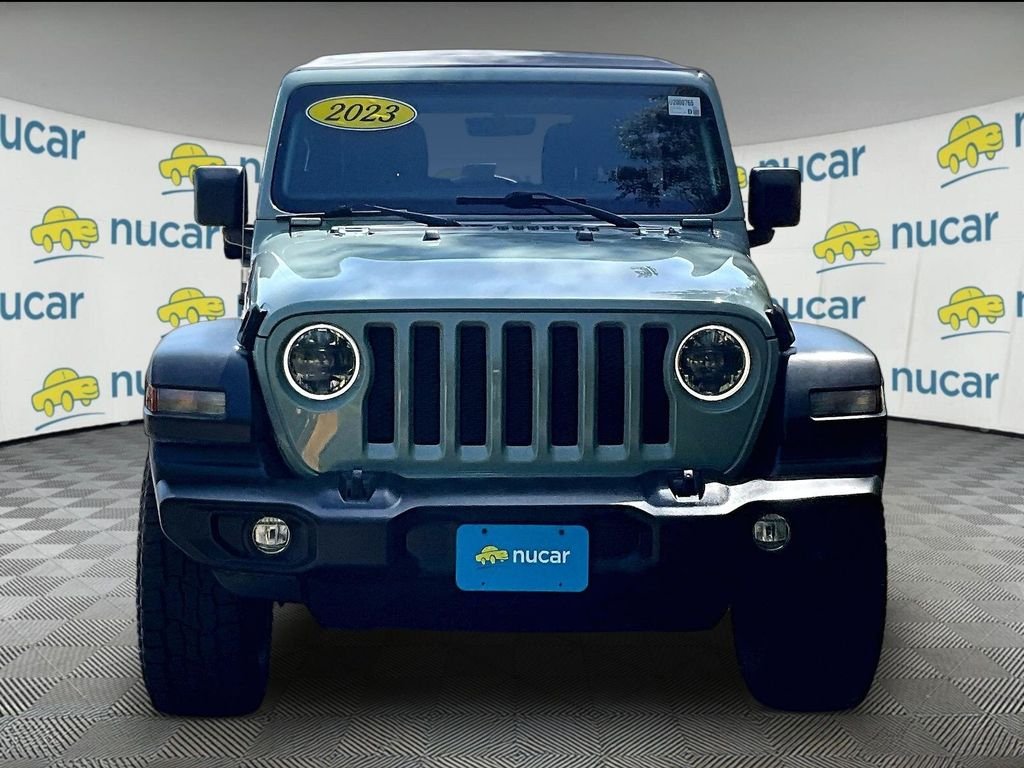 Used 2023 Earl Clearcoat Jeep Sport S image 2