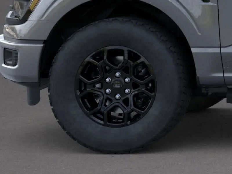 New 2026 Carbonized Gray Metallic Ford XLT image 19