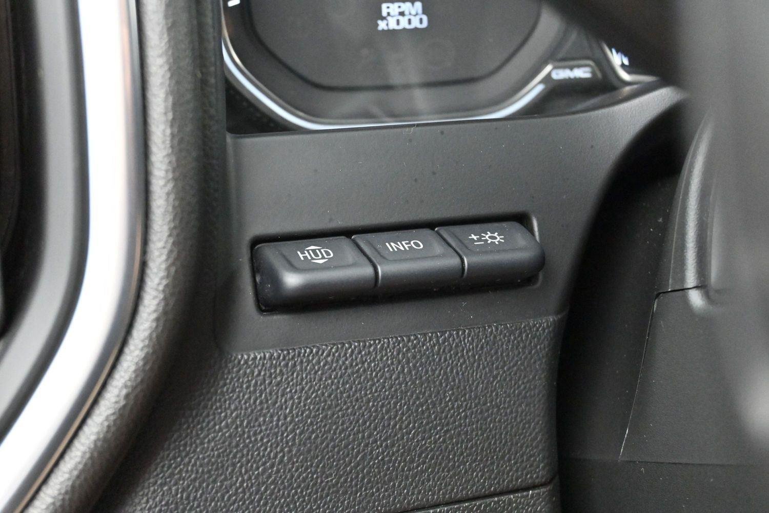 Used 2020 Onyx Black GMC Denali image 31