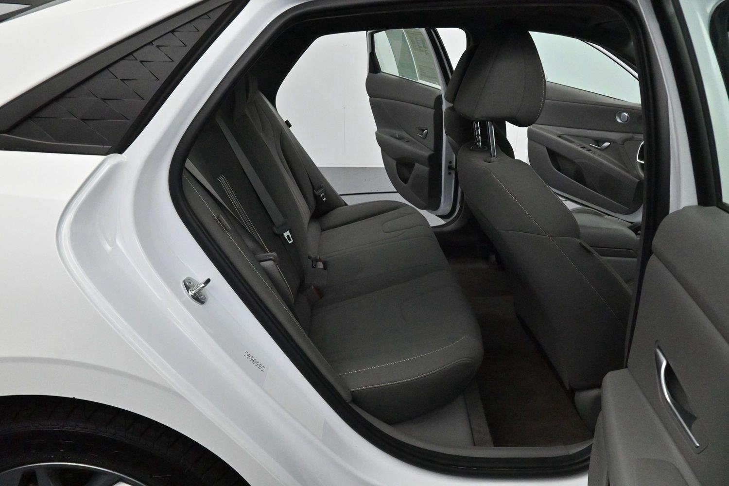 Used 2024 Serenity White Hyundai SEL image 29