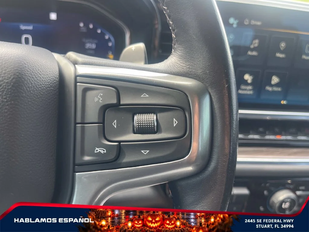 Used 2023 BLACK Chevrolet RST image 20