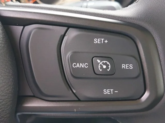 Used 2023  Jeep Willys image 23