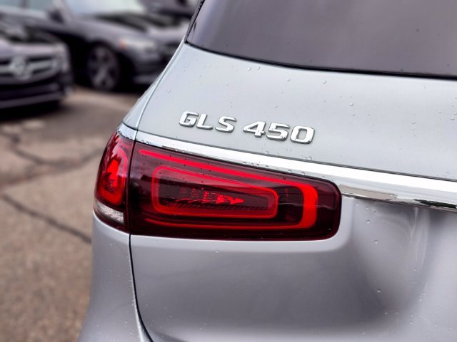 Certified Used 2023  Mercedes-Benz GLS 450 image 10
