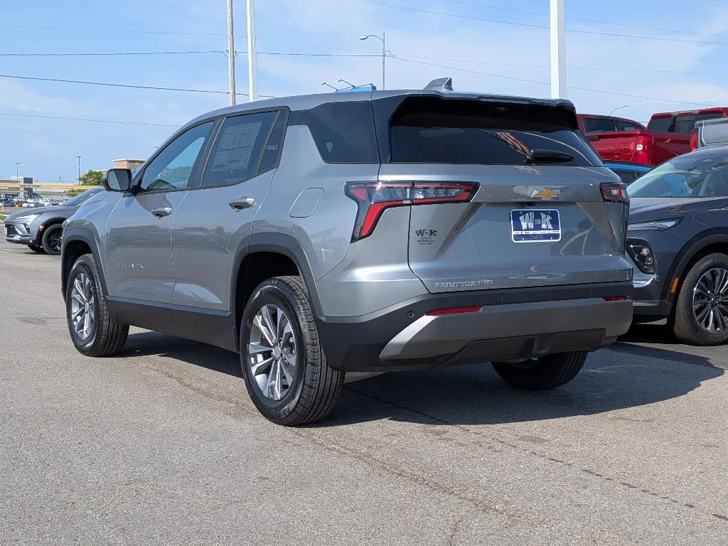 2026 Chevrolet Equinox LT - Photo 8