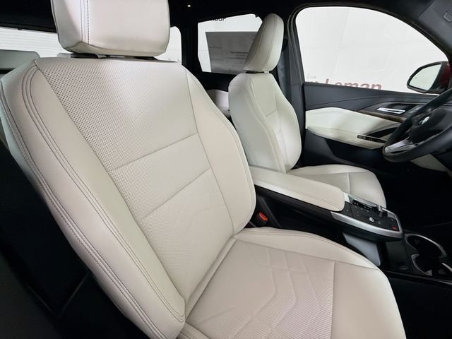 Used 2026 Red BMW xDrive28i image 28