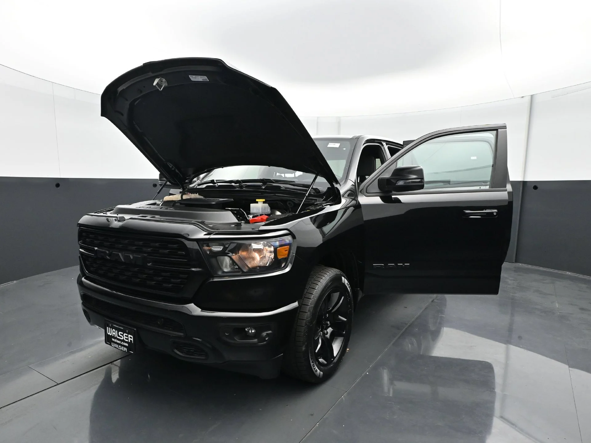Used 2023 Diamond Black Crystal Pearlcoat Ram Big Horn/Lone Star image 30