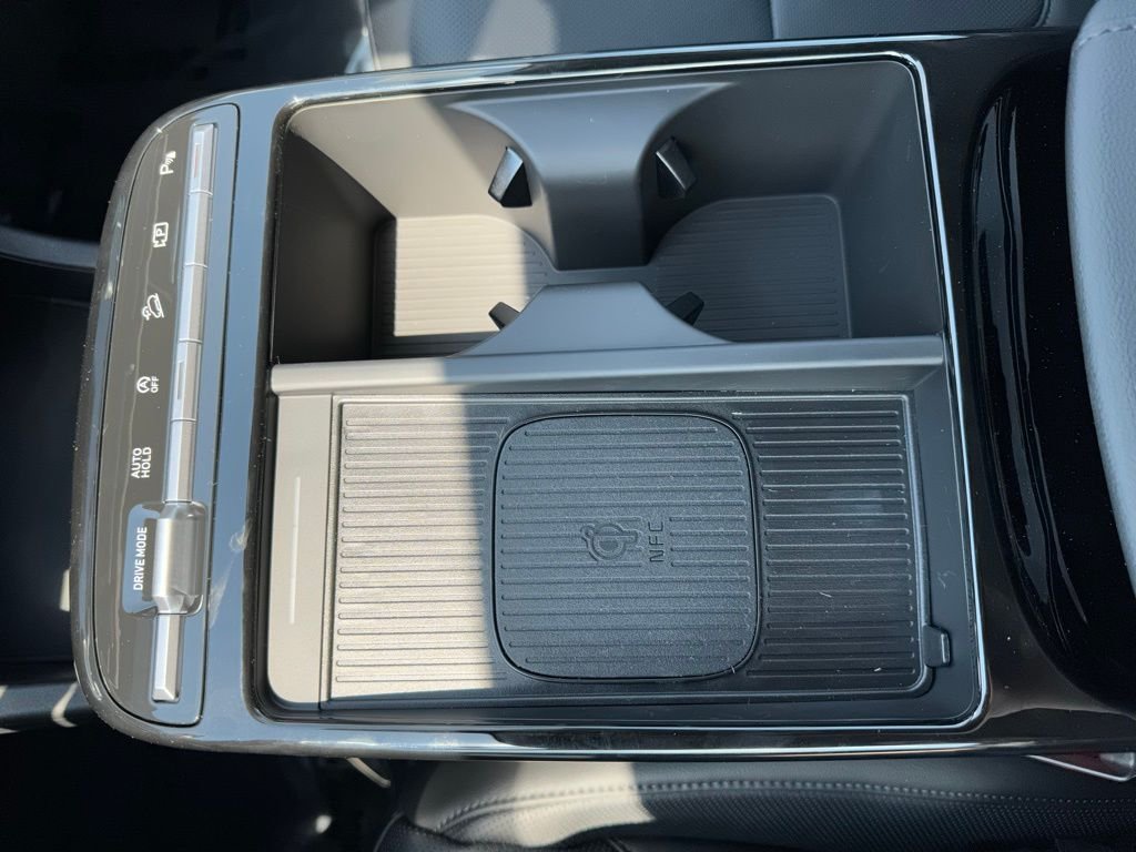 2025 Hyundai Tucson Limited - Photo 16