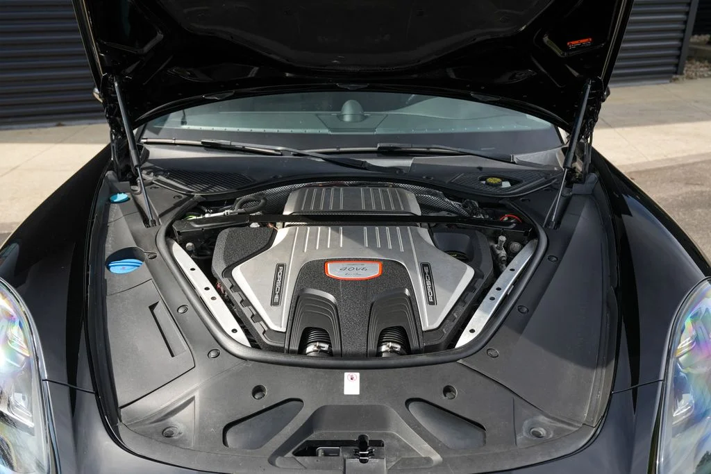 Certified Used 2018  Porsche Turbo image 9
