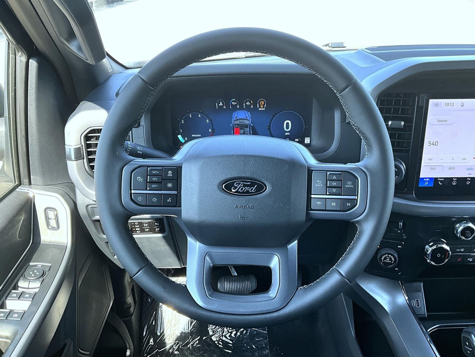 New 2026 Agate Black Metallic Ford XLT image 10