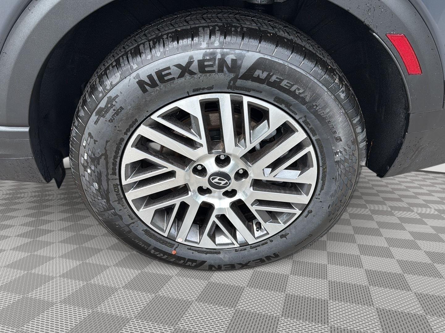 New 2026 Ecotronic Gray Pearl Hyundai SE AWD image 11