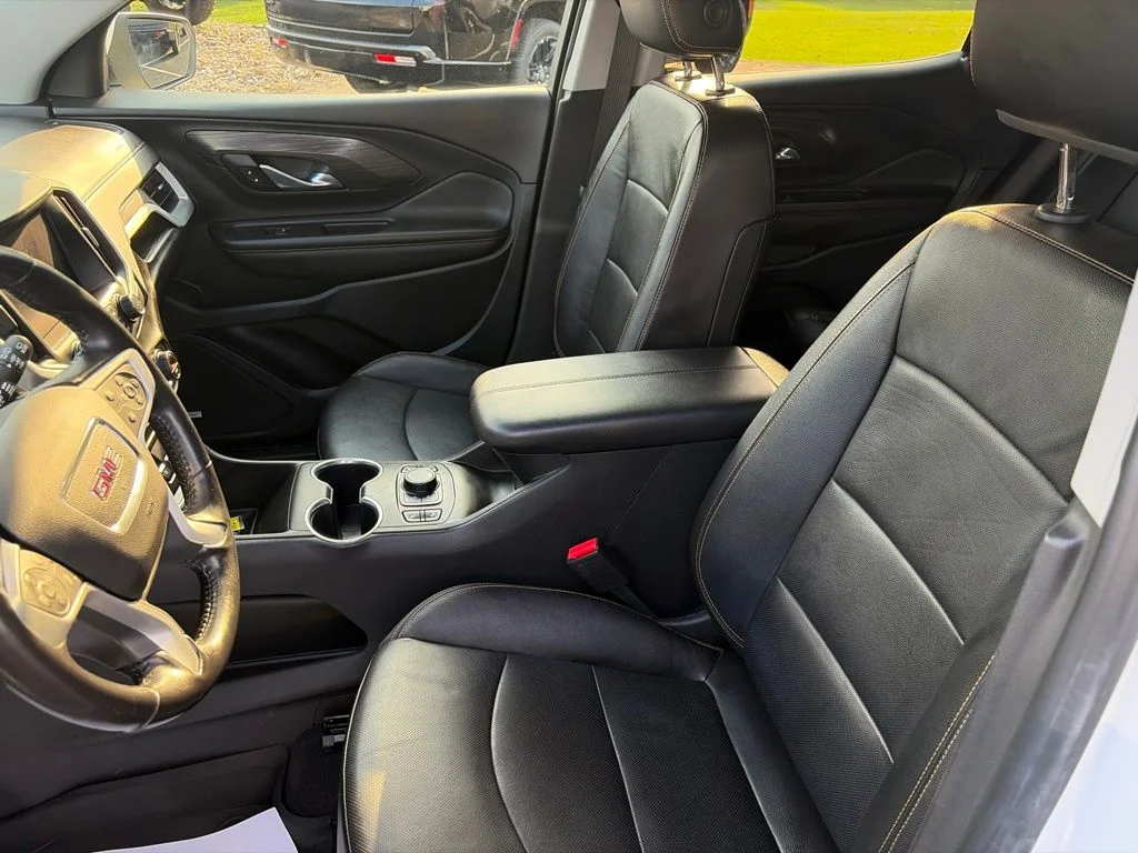 Used 2021 White GMC SLT image 20