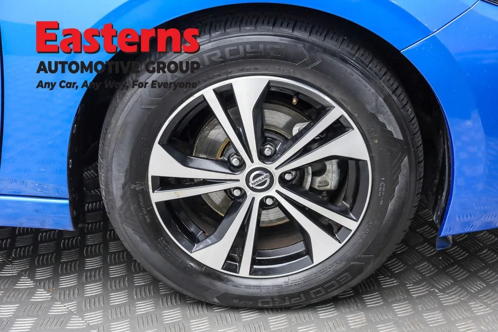 Used 2021 Blue Nissan SV image 28