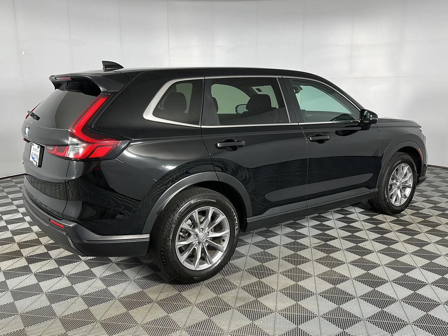 Used 2023 Crystal Black Pearl Honda EX image 27
