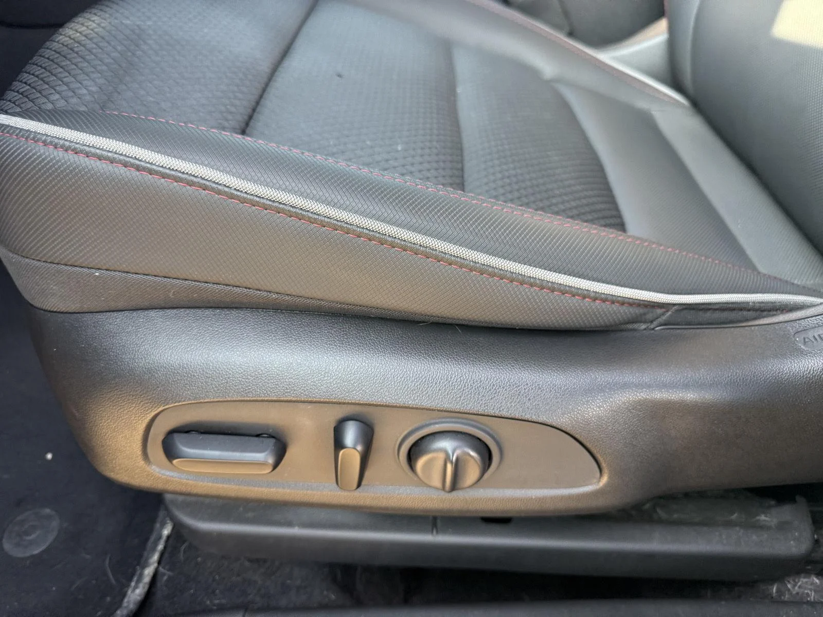 Used 2022 Mosaic Black Metallic Chevrolet RS image 11