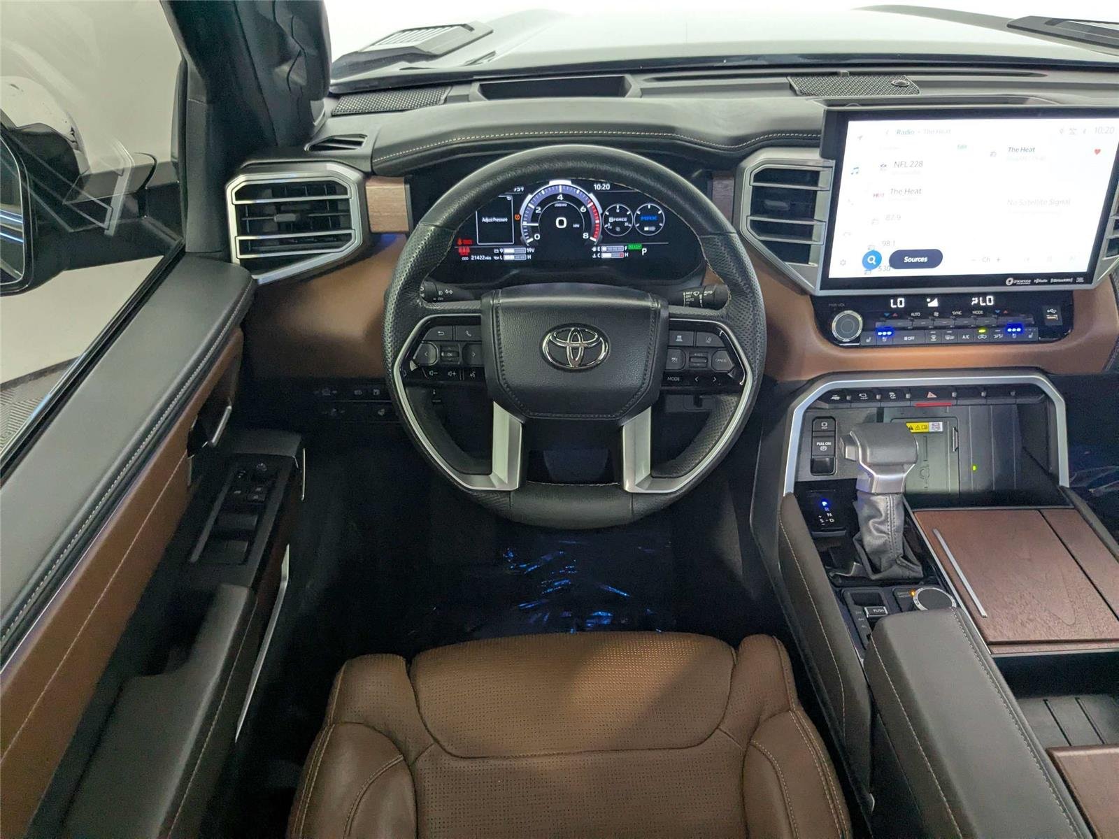2024 Toyota Tundra 1794 Edition - Photo 39