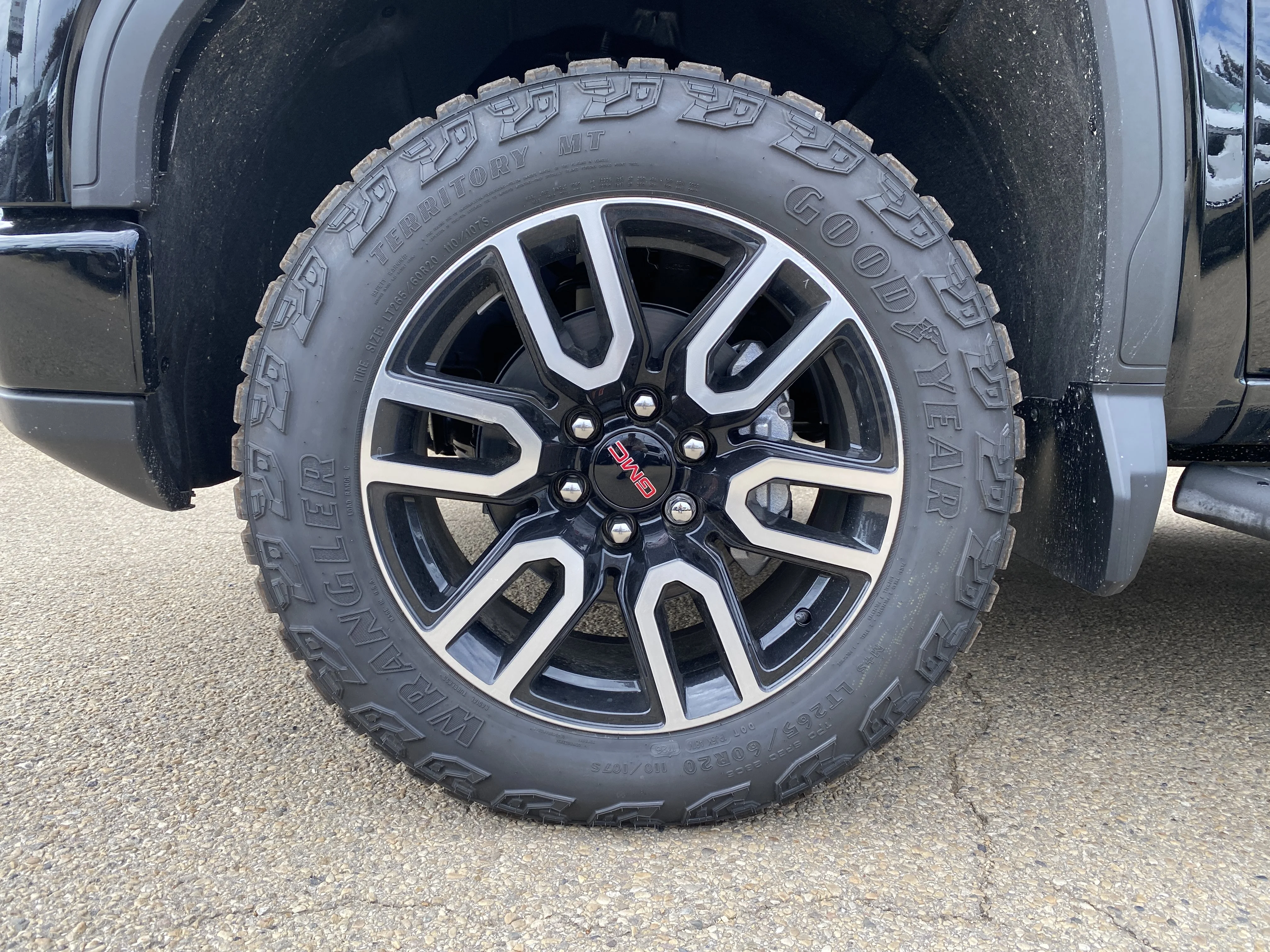 New 2026 ONYX BLACK GMC AT4 image 12