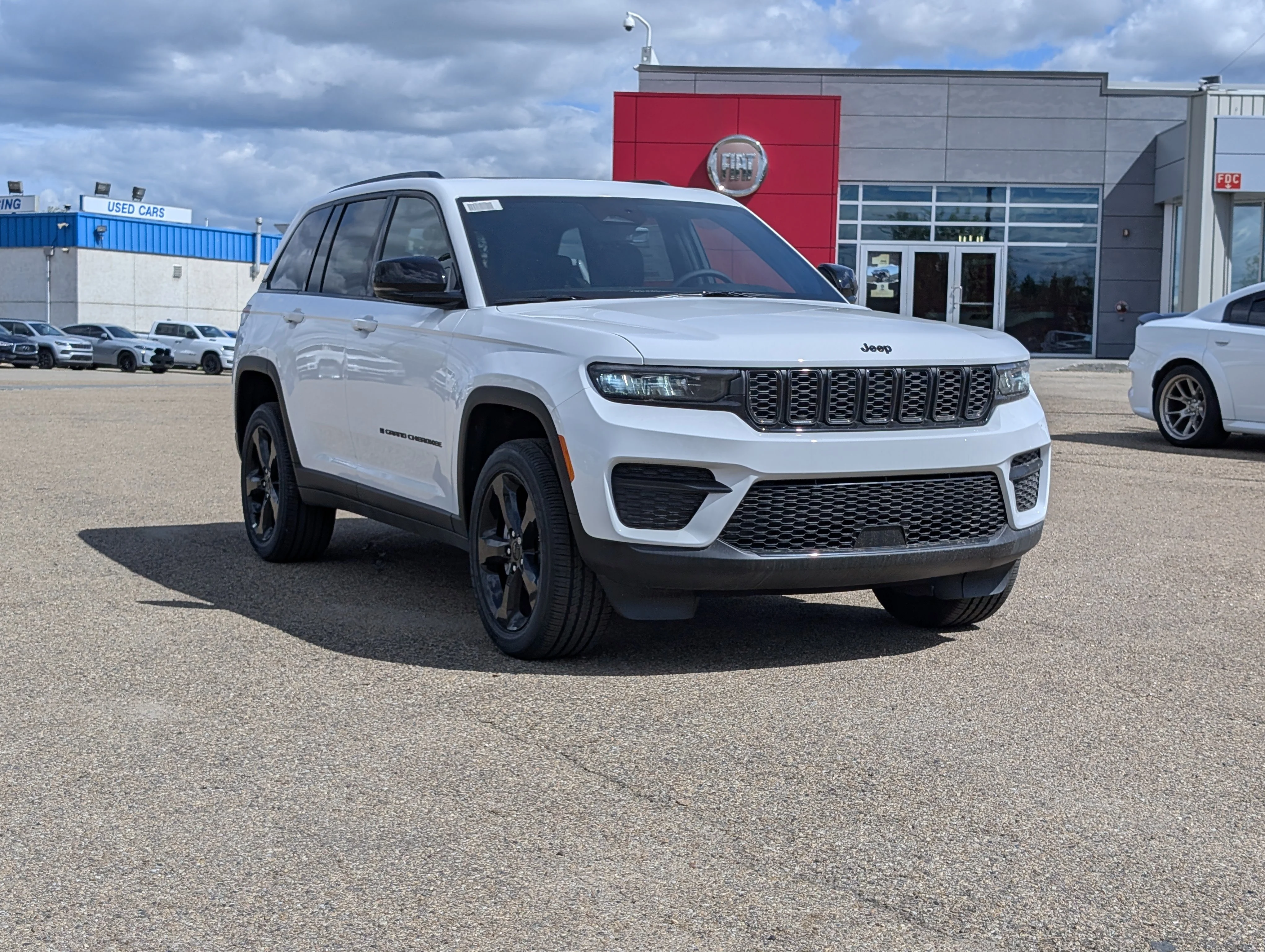 New 2025 Bright White Jeep Altitude image 9