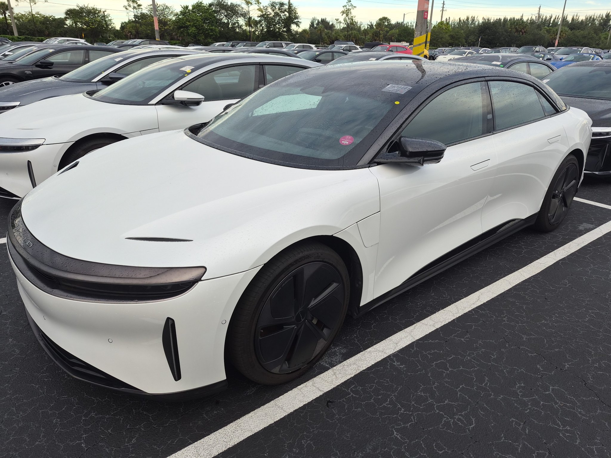 Used 2023 Stellar White Metallic Lucid Touring image 5