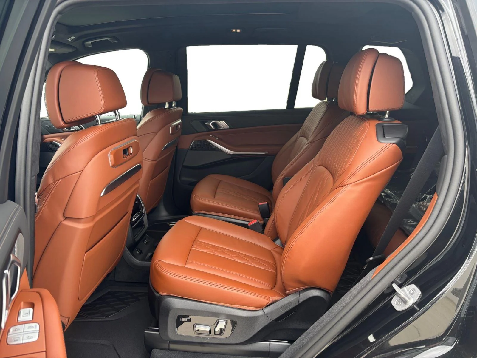 2025 BMW X7 M60i - Photo 24