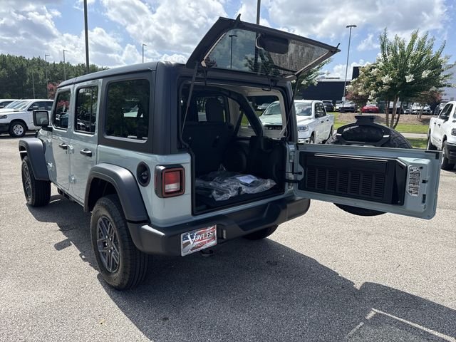 New 2026 White/off-white Jeep Sport S image 16