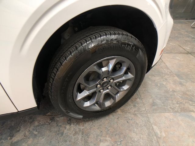 New 2026 Oxford White Ford XLT image 9