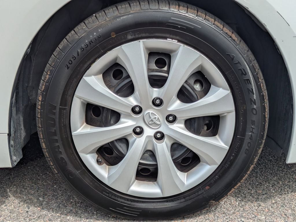 Used 2025 White Toyota LE image 11