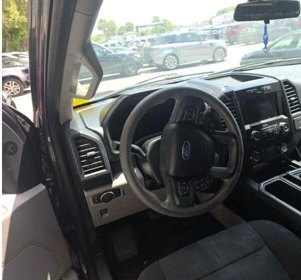 Used 2017 Gray Ford XL image 5