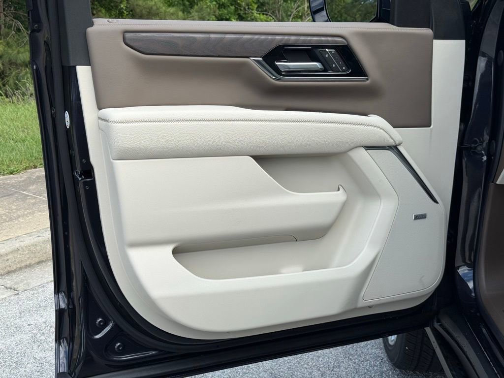 2026 GMC Yukon XL Denali - Photo 16