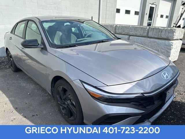 2026 Hyundai Elantra 2.0 SEL Sport IVT's photo