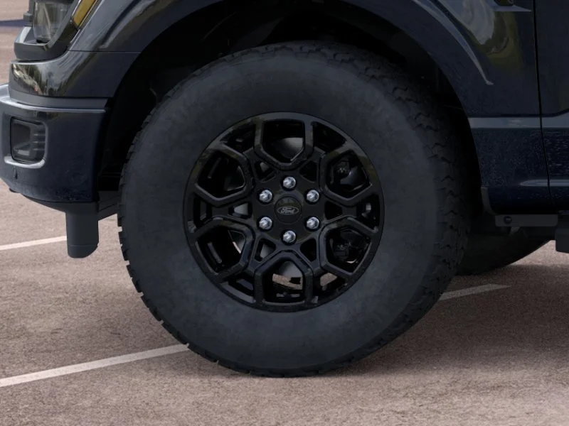 New 2026 Agate Black Metallic Ford XLT image 19