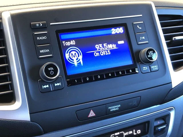 Certified Used 2019 Lunar Silver Metallic Honda Sport image 21