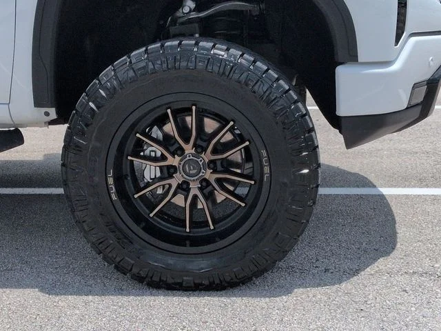 Used 2026 White GMC AT4 image 11