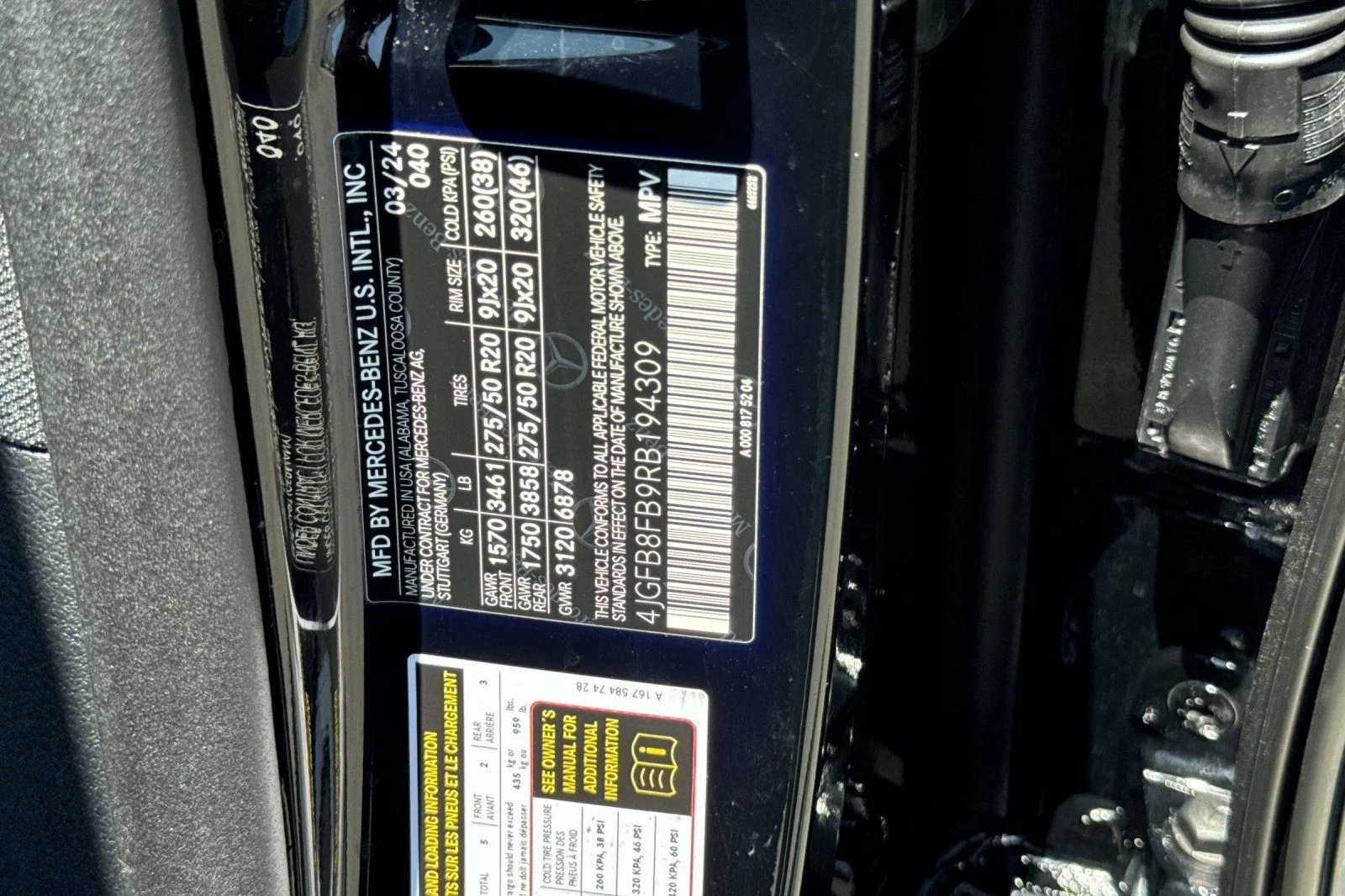 Certified Used 2024 Black Mercedes-Benz GLE 580 image 37