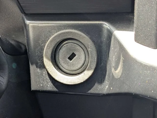 Used 2022 Silver Ford XL image 32